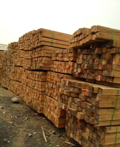 经销批发 建筑木材 方木 4米8.2x8.2樟松 落叶 白.